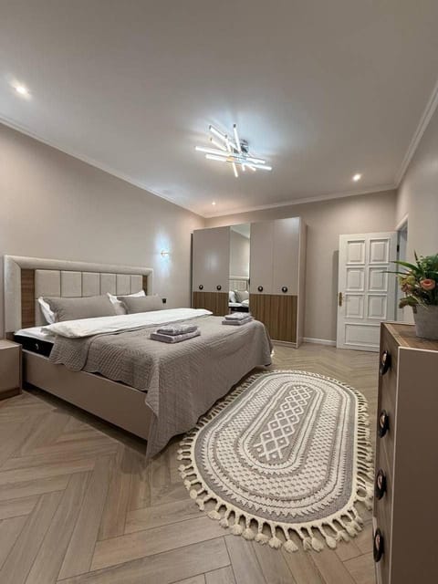 Bed, Photo of the whole room, Bedroom, towels, wardrobe
