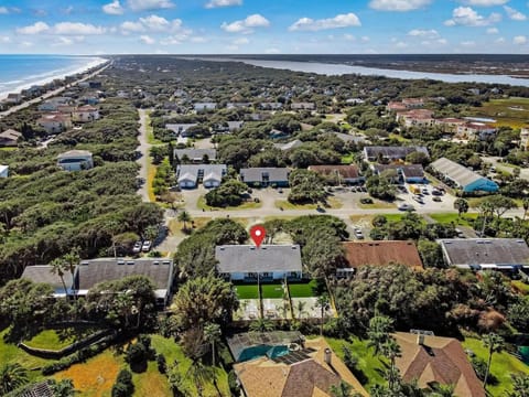 Neighbourhood, Street view, Location