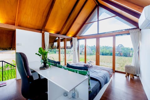 Bed, Natural landscape, Garden, View (from property/room), Balcony/Terrace, Photo of the whole room, Bedroom, Garden view