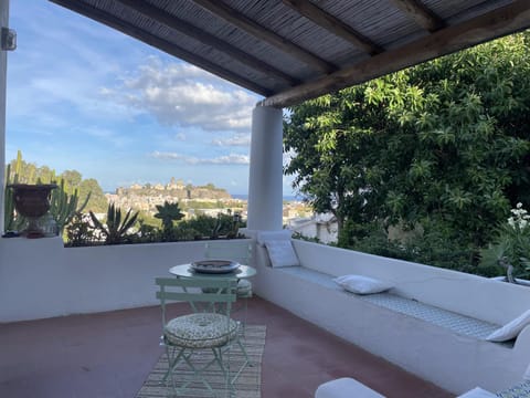 Balcony/Terrace, Balcony/Terrace