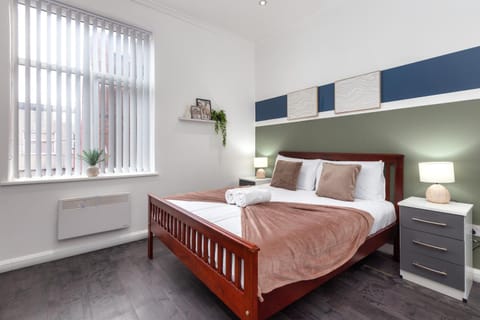 Charles Alexander Short Stay - South Pier Apartments Apartment in Blackpool