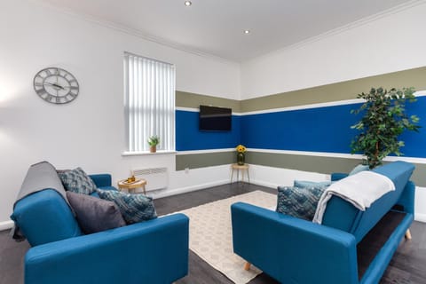 Charles Alexander Short Stay - South Pier Apartments Apartment in Blackpool