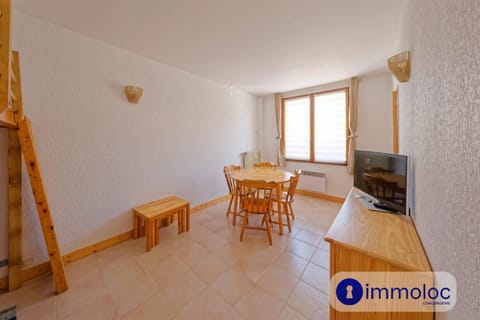 Charming studio in Auron Apartment in Saint-Étienne-de-Tinée