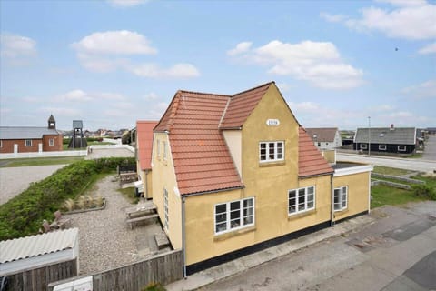 70421-Ulfborg-Kirkevej-2-1-sal House in Thorsminde