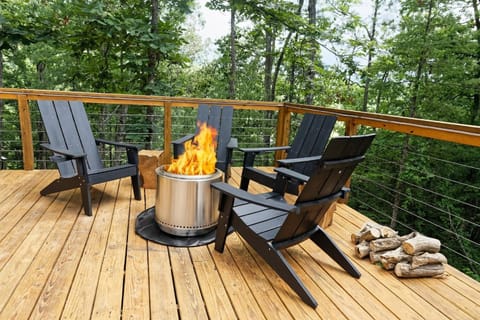 People, Activities, BBQ facilities, Balcony/Terrace, Food