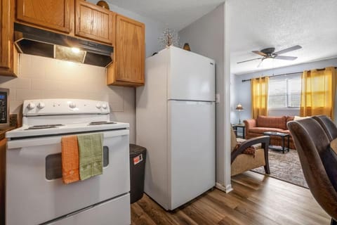 2 Bedroom unit near FAMU & FSU Apartment in Tallahassee