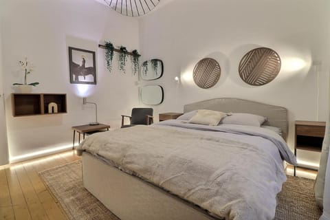 P&R - 2 room comfort, Plainpalais Apartment in Geneva