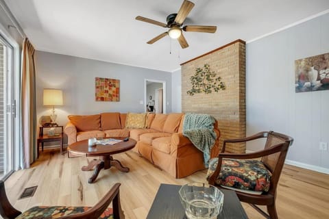 Spacious Stay Steps from FAMU Ideal for Groups House in Tallahassee