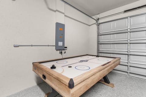 Dive into Fun & Relaxation at Waterfront Paradise - Sunset Haven House in Cape Coral