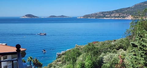 Property building, Off site, Natural landscape, View (from property/room), Balcony/Terrace, On site, Mountain view, Sea view, internet