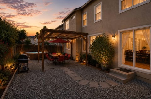 Property building, Patio, Day, Garden, Garden view