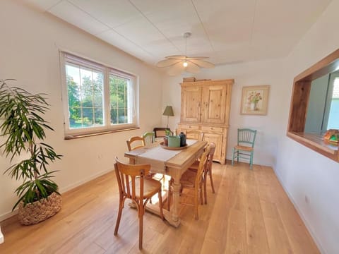 Family & Friends - Route des Vins - Terrasse Vue House in Switzerland