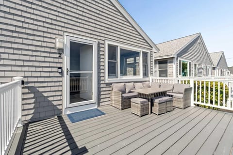 Coastal Bliss Apartment in Rye