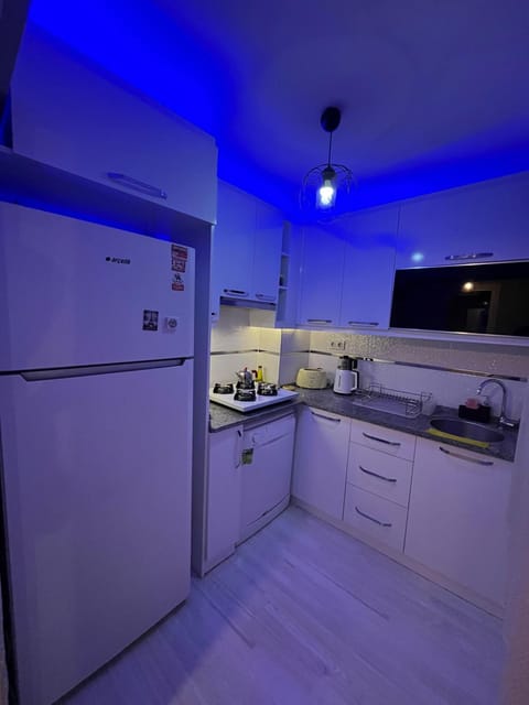 Huzurlu, Modern ve Şık Apartment in Izmir