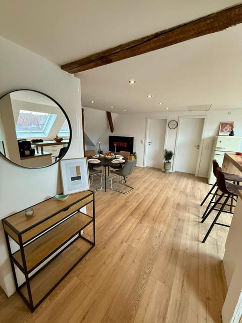 Kitchen or kitchenette, Living room, Dining area