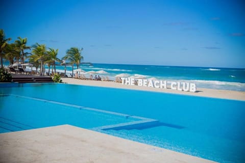 Beach, Swimming pool