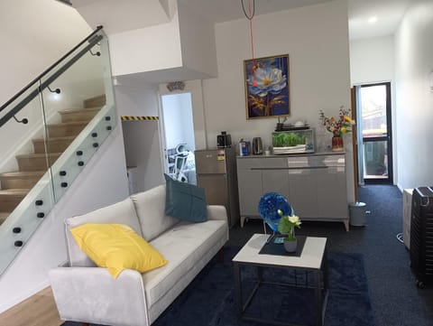 Communal lounge/ TV room, Kitchen or kitchenette, Living room, Seating area