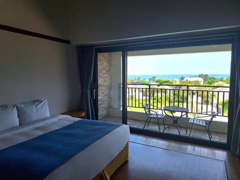 View (from property/room), Balcony/Terrace, Bedroom