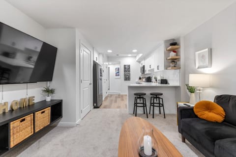 Living room, minibar