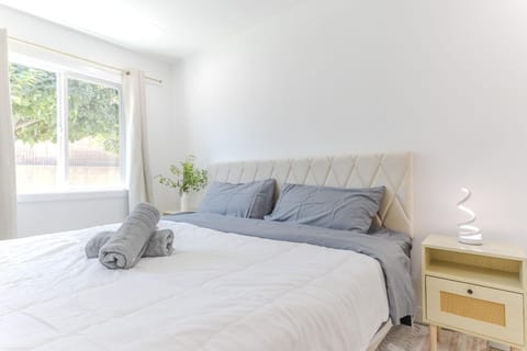 Cozy & Brand New 3BR Home in West Covina House in Covina