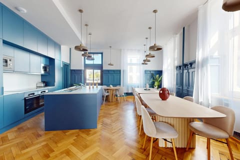 Dining area, Communal kitchen