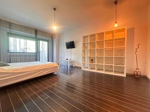 TV and multimedia, Bedroom