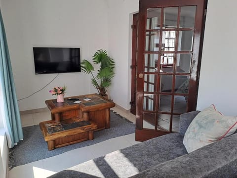 Shelly's Place Apartment in Plettenberg Bay