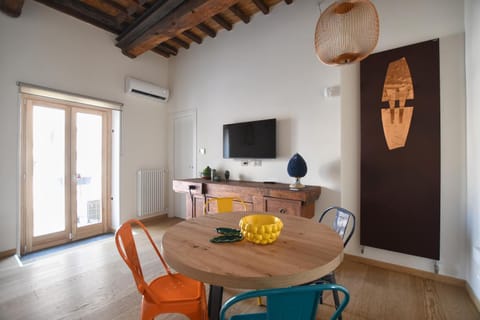 TV and multimedia, Balcony/Terrace, Living room, Dining area, heating, air conditioner