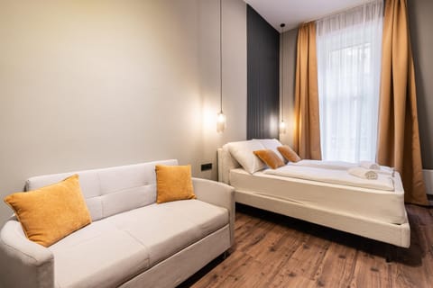 Bed, Living room, Photo of the whole room, Seating area