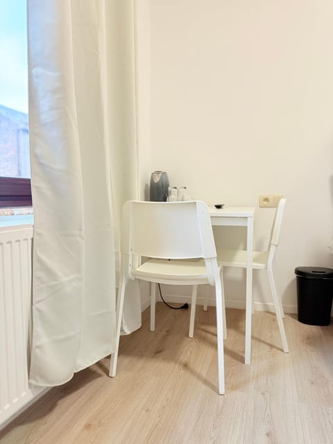 mervahome jeunesse Hostel in Charleroi