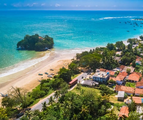 Nearby landmark, Spring, Day, Natural landscape, Bird's eye view, Beach, City view, Sea view