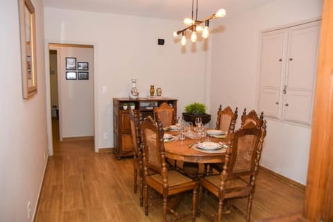 Apartamento no Centro Histórico Próximo as Igrejas e UFSJ Com Garagem Apartment in State of Rio de Janeiro