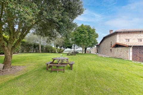 Property building, Facade/entrance, Off site