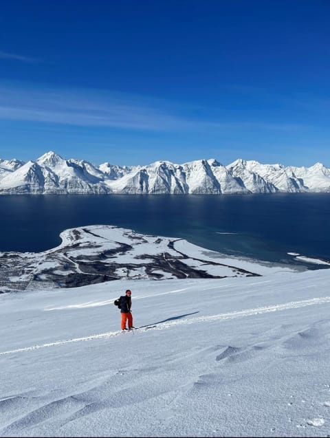 Lyngenalps view House in Lapland