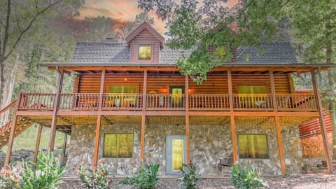 Ellijay Cabin Retreat Cabin in Georgia