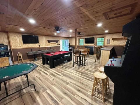 Ellijay Cabin Retreat Cabin in Georgia