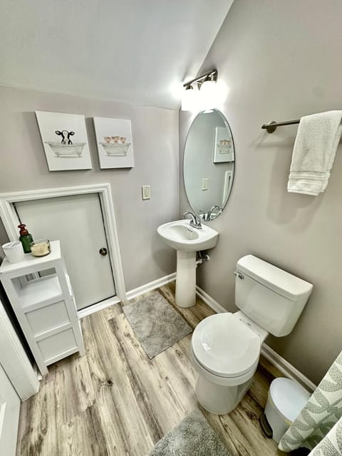 Happiness house House in La Vergne