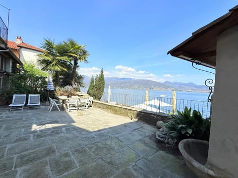 Patio, Natural landscape, View (from property/room), Balcony/Terrace, Lake view, sunbed