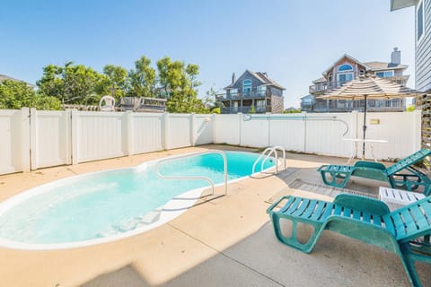 Lowe Tide - Corolla, Ocean Sands, 130 Yards to Beach, Pool, Hot Tub, Pets OK House in Corolla