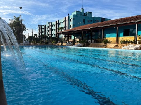 Property building, Day, Pool view, Swimming pool, Swimming pool