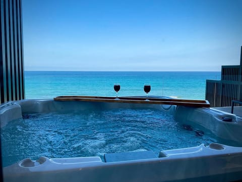 Natural landscape, Hot Tub, Sea view