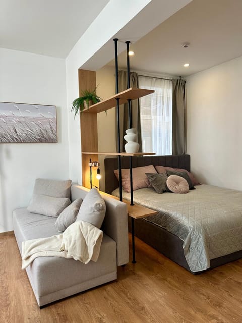 Bed, Living room, Photo of the whole room, Bedroom