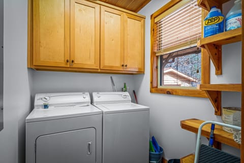 laundry, washing machine, dryer