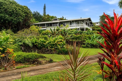 Orchid Hale House in Holualoa