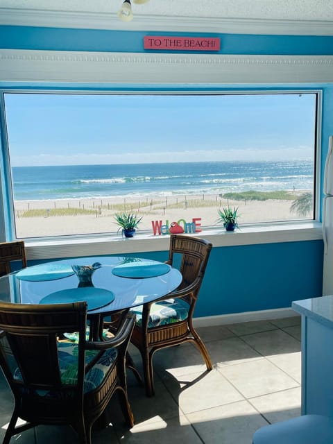 Dining area, Beach, Sea view