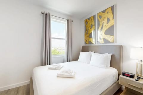 LakeView Escape - Your Dream Vacation Begins Here House in Loughman