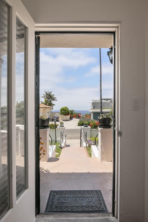Patio, Facade/entrance, Day, View (from property/room), Balcony/Terrace