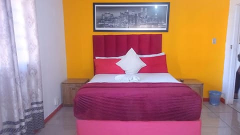 Neo & Ruks excellent Rooms Bed and Breakfast in Cape Town