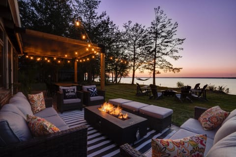 Patio, Seating area