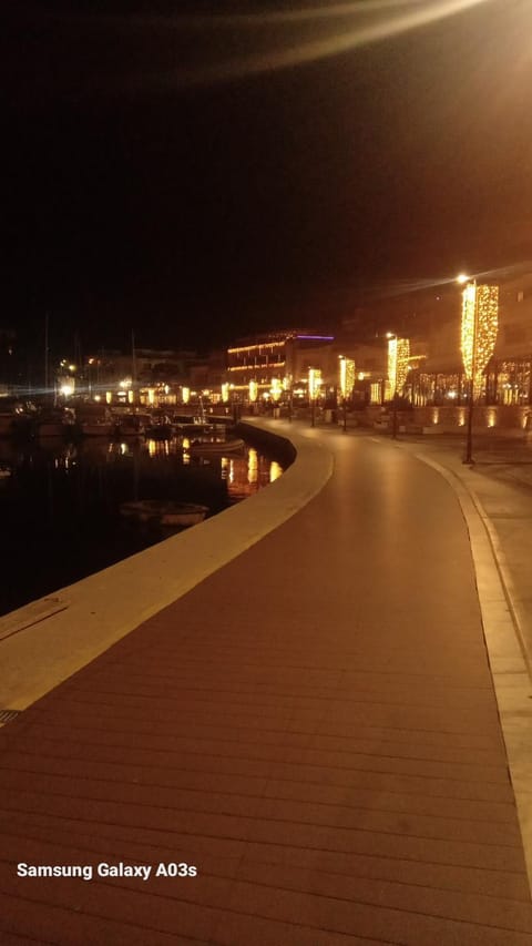 George's home Apartment in Pireas